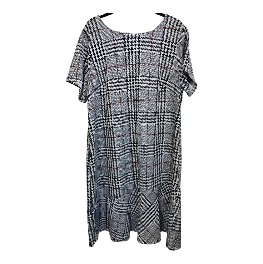 1107)Violet B. Houndstooth Short Sleeve Pull On Dress Plus Size 2X